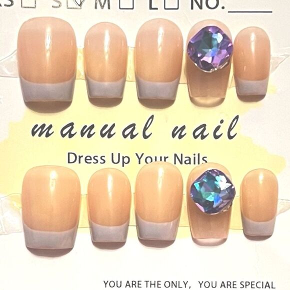 Elegant Handmade Lavender French Tip Rhinestone Press-On Nails Size Small - Picture 1 of 1